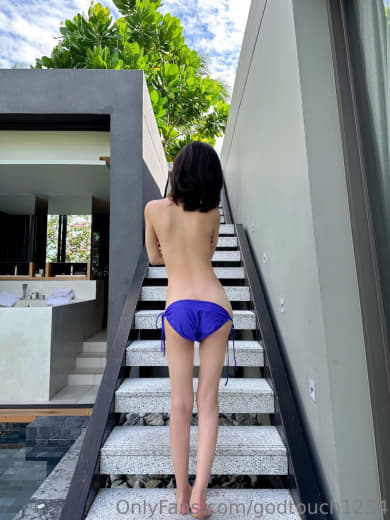 【2023_02_01】The_Posture_of_Qingyue_Serving_the_Master_Season_1_Episode.m4v